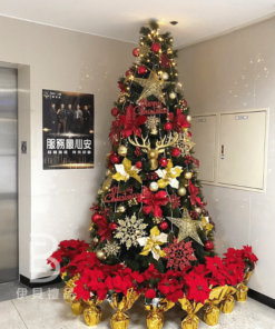 經典紅金麋鹿頭聖誕樹-樹下聖誕紅裝飾